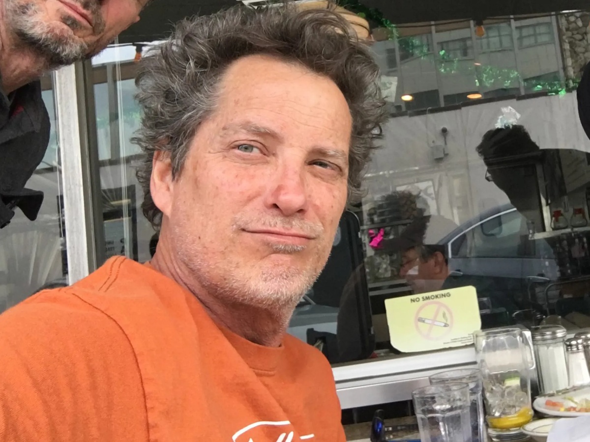 In a Heartfelt Tribute: Remembering Johnny Hardwick & his Captivating Legacy as Dale Gribble in "King of the Hill" 🎙️🌟 | JohnnyHardwick | DaleGribble | KingOfTheHill | AnimationLegend |  JohnnyHardwickMemories |  VoiceActorLegacy |  KingOfTheHillLegend | EntertainmentIcon |  EntertainmentIcon |  RememberingJohnnyHardwick | IconicVocalist |  TVShowMemories | MemorableCharacters |  CulturalInfluence | PopCultureIcon | 