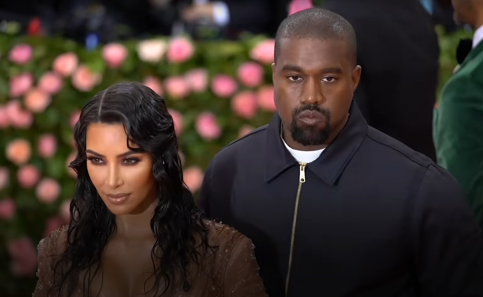 Kanye West - Unusual Stint Sparks Buzz: Kim Kardashian Reacts 🌕 | KanyeWest | KimKardashian | FullMoonMoment | CelebrityNews | EntertainmentBuzz | EccentricBehavior | PublicReactions | MediaCoverage | CelebrityRelationships | EmbarrassingMoments |