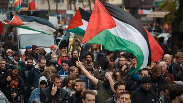 Trump | GazaCrisis | MiddleEast | USPolitics | Geopolitics | IsraelPalestine | BreakingNews | ForeignPolicy | AbrahamAccords | Hamas | TrumpGaza | USForeignPolicy | IsraelPalestine | Trump2024 | Hamas | GlobalPolitics | InternationalRelations | GazaUnderBlockade | USIsraelAlliance | PoliticalAnalysis|