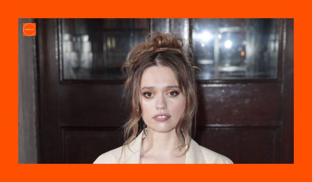 AimeeLouWood | WhiteLotus | CelebrityNews | SatireOrShame | TVNews2025 | ComedyBacklash | MediaEthics | SNLApology | ComedyEthics | WhiteLotusStar | EntertainmentControversy | MediaAccountability | BodyImageInMedia | SatiricalComedyDebate | SNLSkitControversy | CelebrityBacklash | EntertainmentNews | SaturdayNightLive |  AimeeLouWoodSNL | SNLScandal2025 |  SketchComedyControversy |